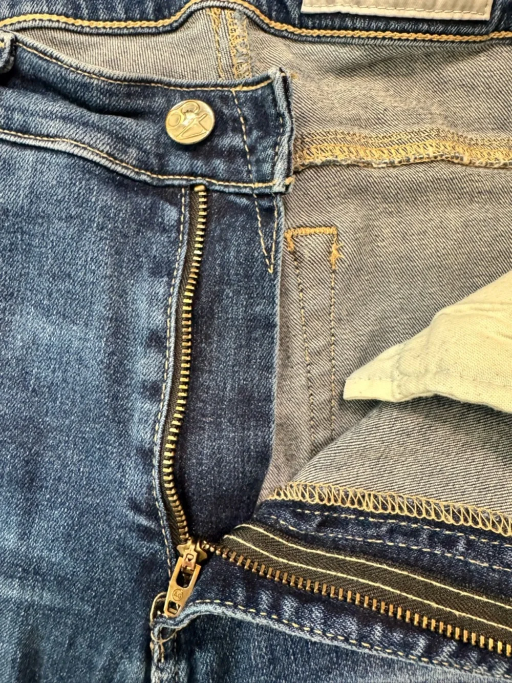 AG Adriano Goldschmied Mari High-Rise Straight Leg Jeans 29R - Picture 8 of 15
